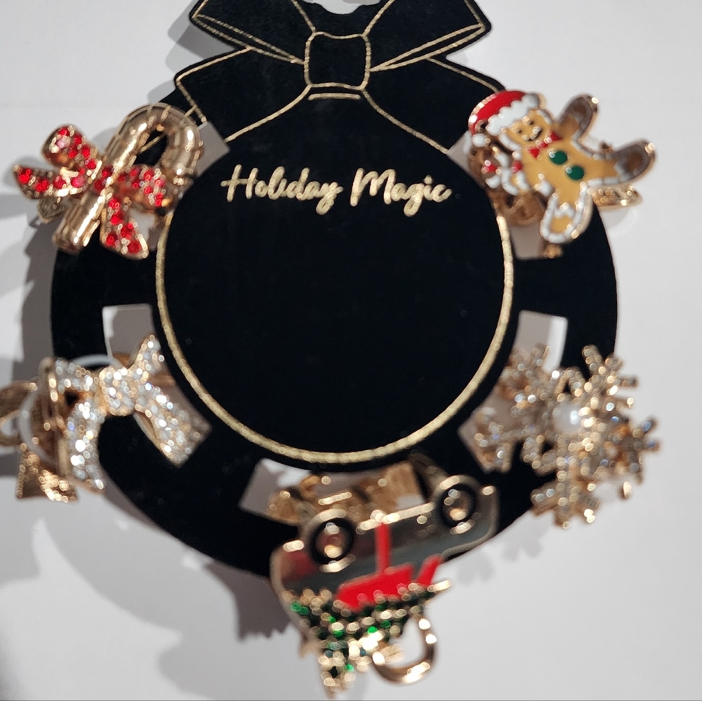 Festive Hair Clips- Gold, Red, Green  News